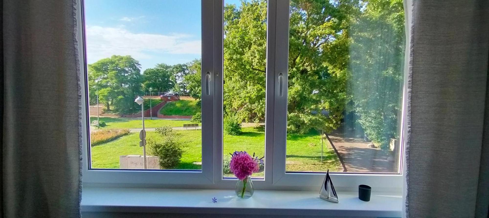 Cicha Przystan - Pokoje Przy Latarni Kołobrzeg Exterior foto